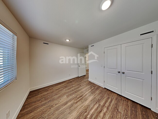 Building Photo - 9133 S Conquistador Street