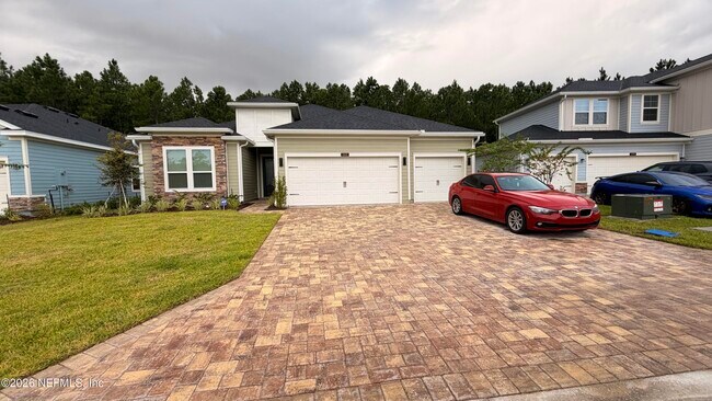 Building Photo - 282 Higgins Lp