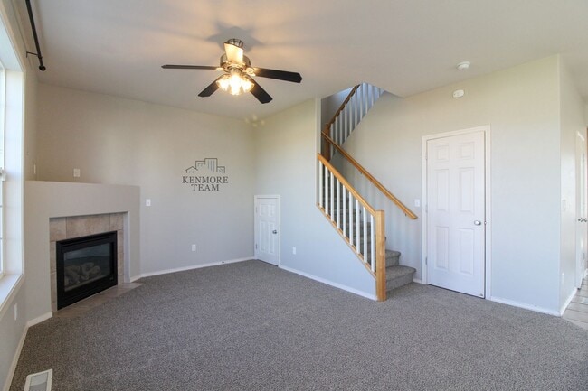 Building Photo - 3 Bedroom, 2.5 Bath Home in West Pasco