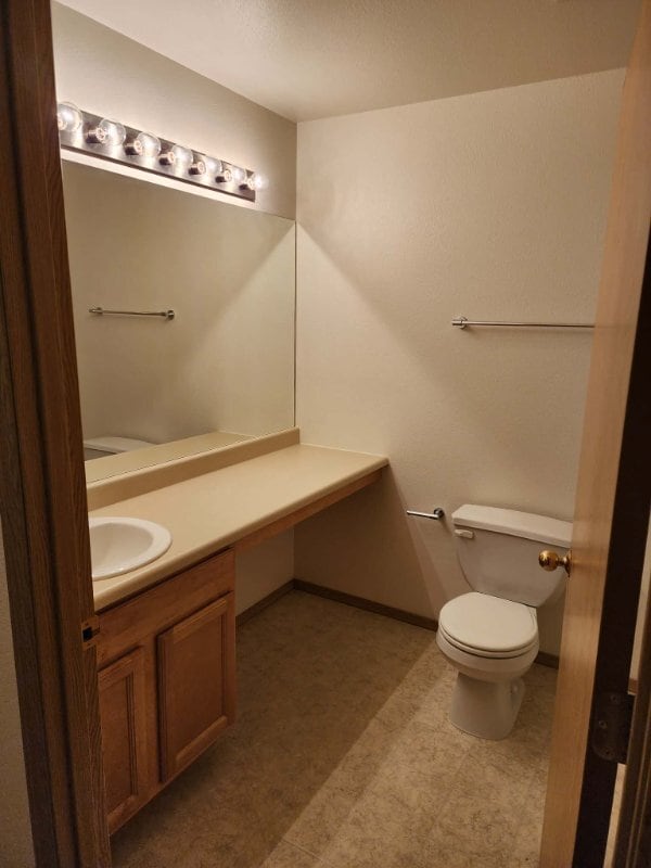 Building Photo - 803 Turner Dr