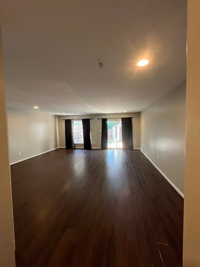 Building Photo - 2562 Carrington Way