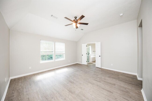 Building Photo - 14011 Cypress Falls Dr