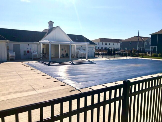 Building Photo - 6322 Marinelli Dr S