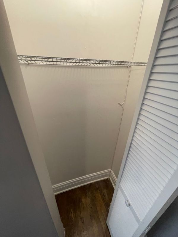 Building Photo - 11023 S Vernon Ave