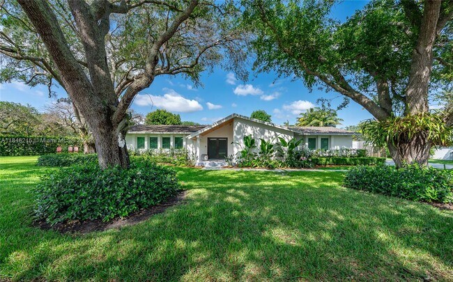 Building Photo - 16650 SW 77th Ct