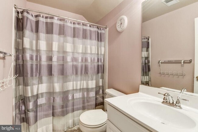Building Photo - 4073 Britwell Pl
