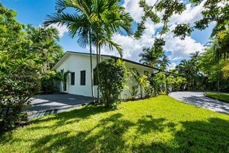 Building Photo - 7401 Miami View Dr