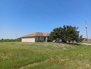 Building Photo - 3808 NW 38th St