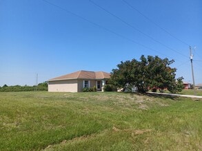 Building Photo - 3808 NW 38th St