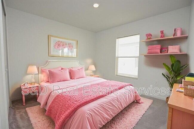 Building Photo - 2216 Rock Dr