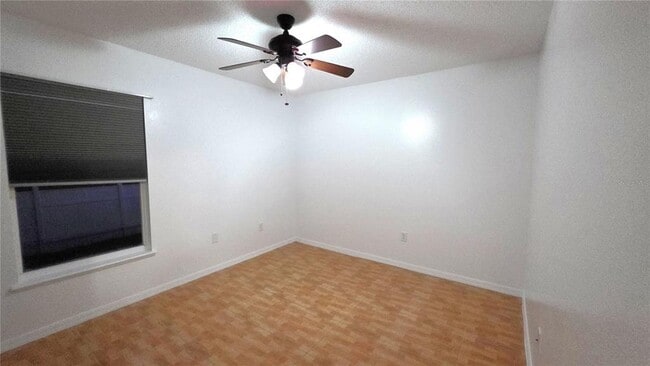 Building Photo - 1699 Landfair Ave