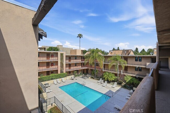 Building Photo - 17000 Burbank Blvd