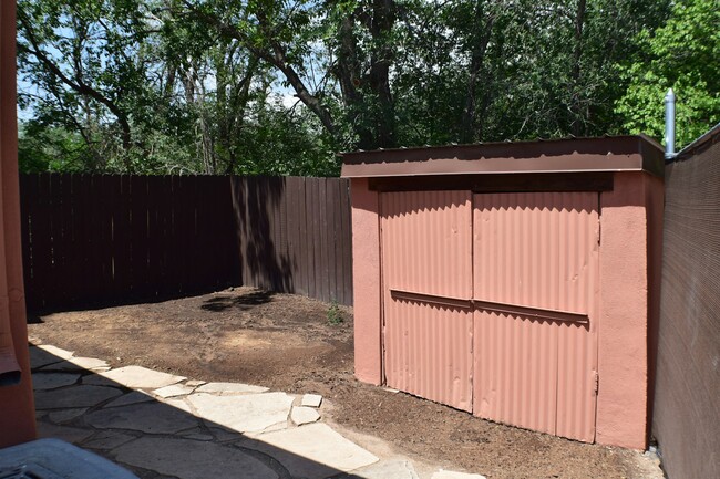 Building Photo - 1002 B NM-76