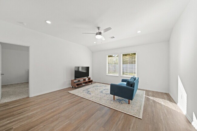 Building Photo - "Charming 4-Bed Sanctuary with Granite Elegance in Magnolia!"