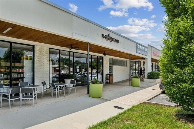 Building Photo - 2090 Emmet Pk Ln