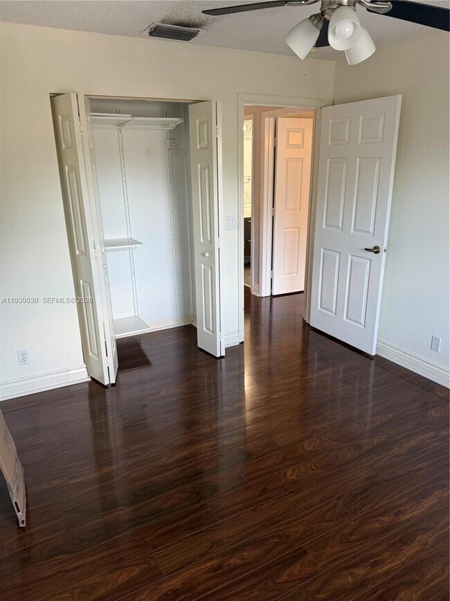 Building Photo - 1552 NW 135th Ave