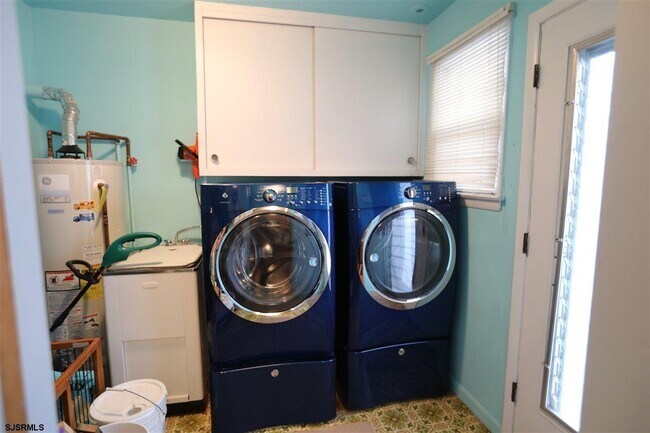 Building Photo - 14 S Swarthmore Ave