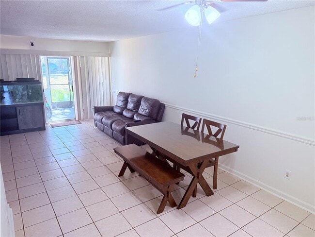 Building Photo - 6519 W Newberry Rd