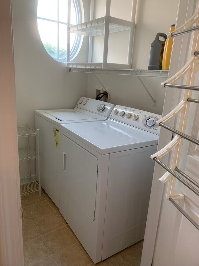 Building Photo - 25128 Neptune Terrace