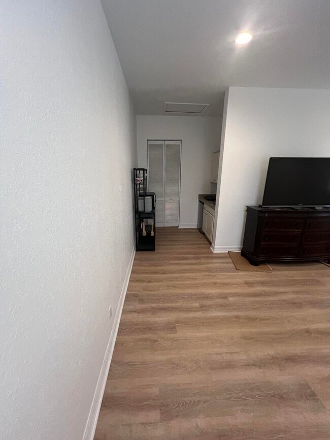 Building Photo - 138 Lismore Ln