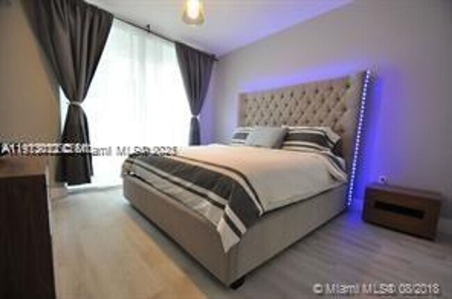 Building Photo - 488 NE 18th St