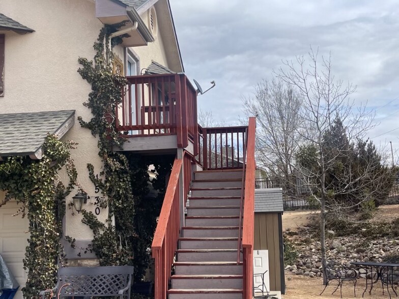 Building Photo - 1530 W Ridge Dr