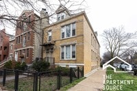 Building Photo - 2835 N Damen Ave