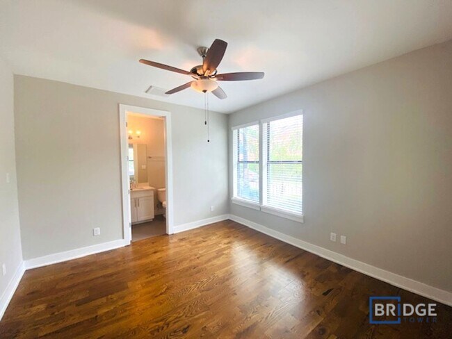 Building Photo - 2202 Arabelle St