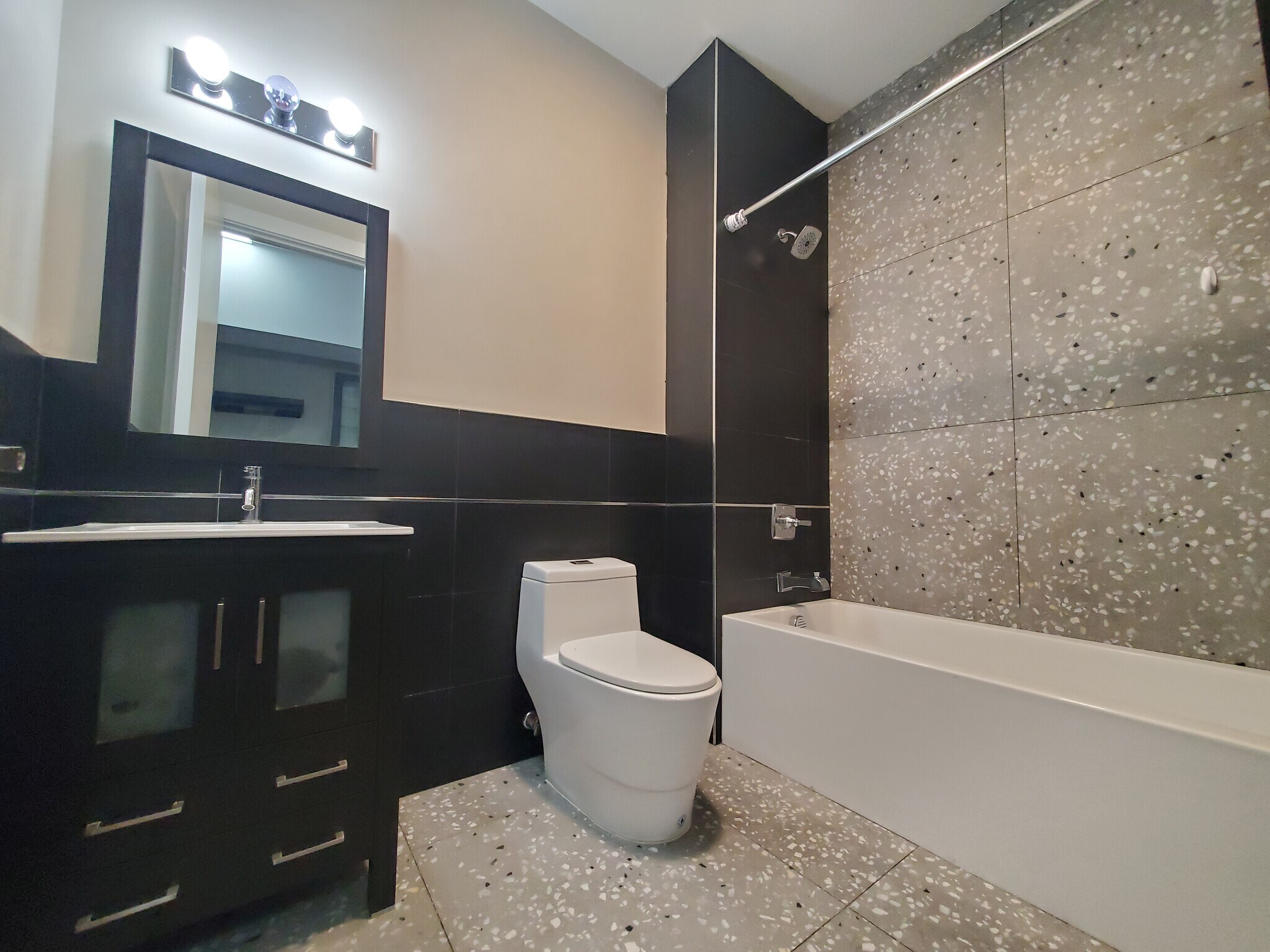 409 Ocean Ave 203 - 416 Ocean Ave