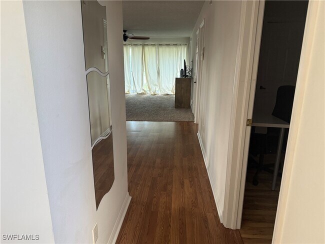 Building Photo - 1645 Spoonbill Ln