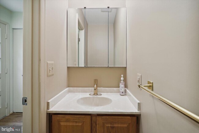 Building Photo - 11124 Post House Ct