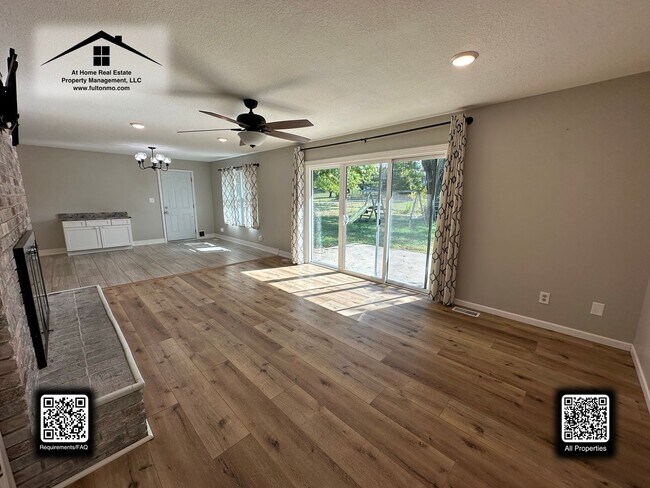 Building Photo - 402 Douglas Blvd