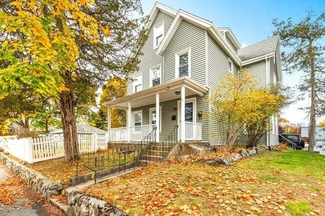 Primary Photo - 7 Perham St