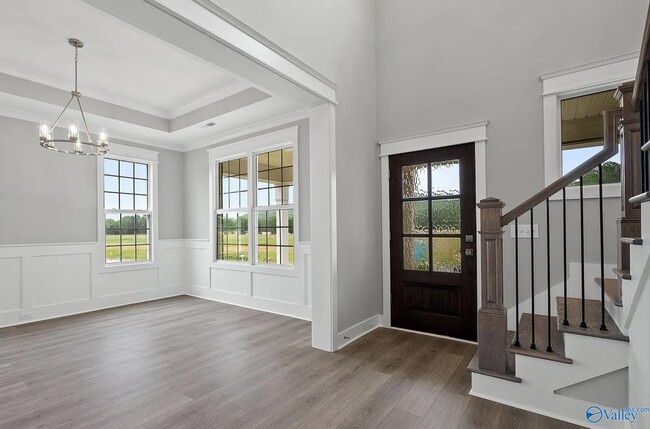 Building Photo - 8105 Goose Ridge Dr SE