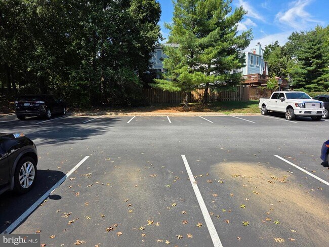 Building Photo - 5831 Norham Dr