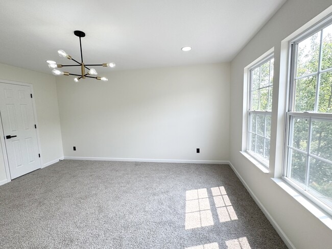 Building Photo - 6422 Lindsey Ln