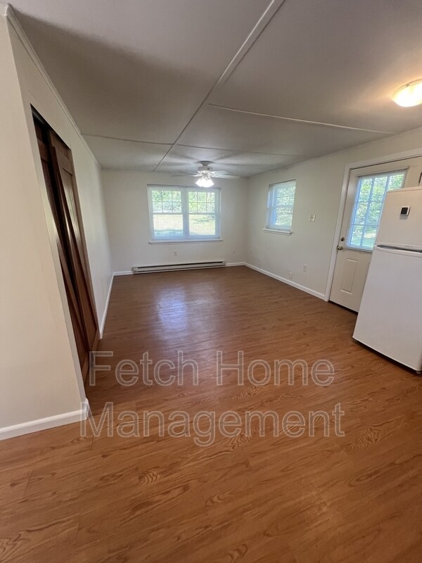 Building Photo - 1272 Park Rd