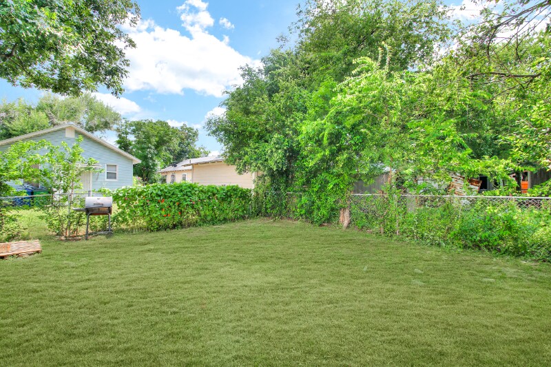 Building Photo - 438 Pruitt Ave