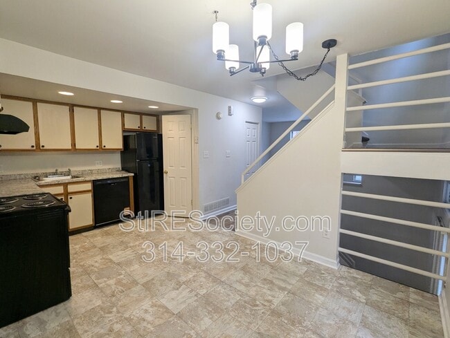 Building Photo - 2725 Allen Ave