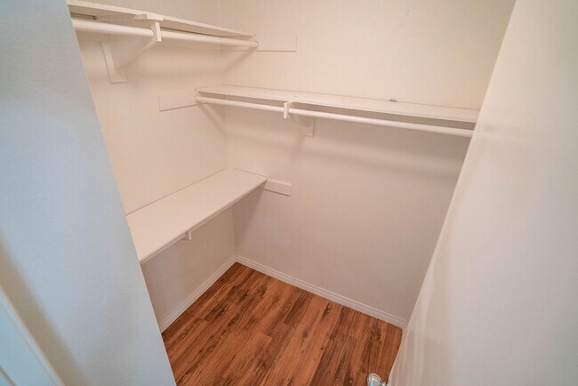 Building Photo - COMING SOON! 2-Bedroom Condo with some Uti...