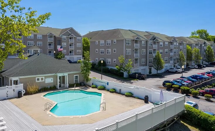 Primary Photo - 80 Mill St