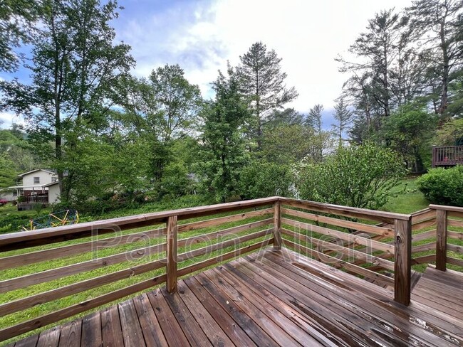 Building Photo - 7 Brookcliff Dr