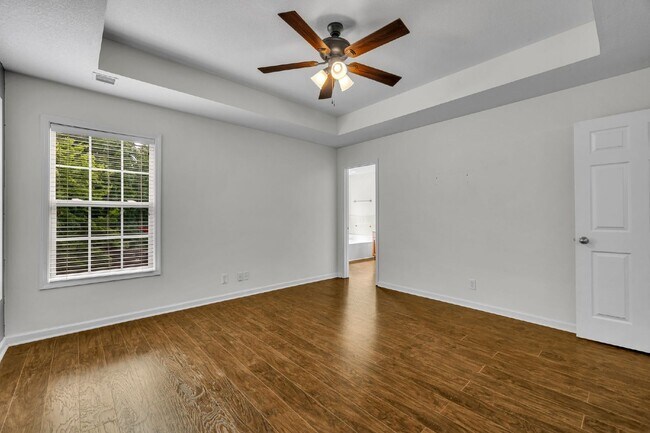 Building Photo - 2701 Hidden Ridge Ct