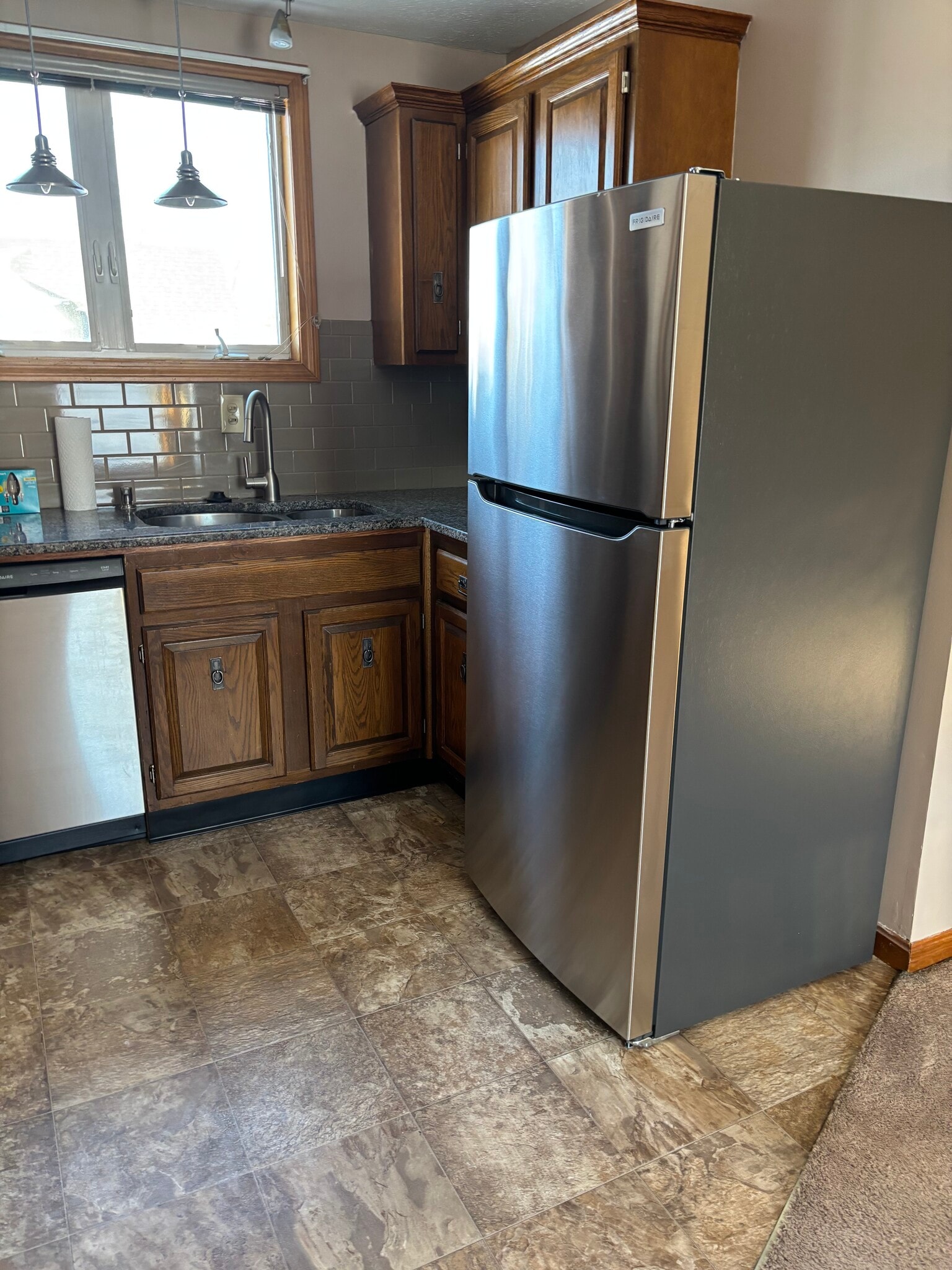 Kitchen - 80 Carroll St