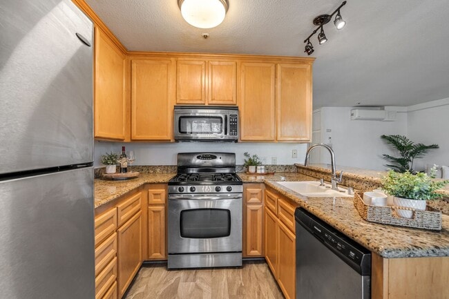 Building Photo - Remodeled 2 bed/2bath in Imperial Beach