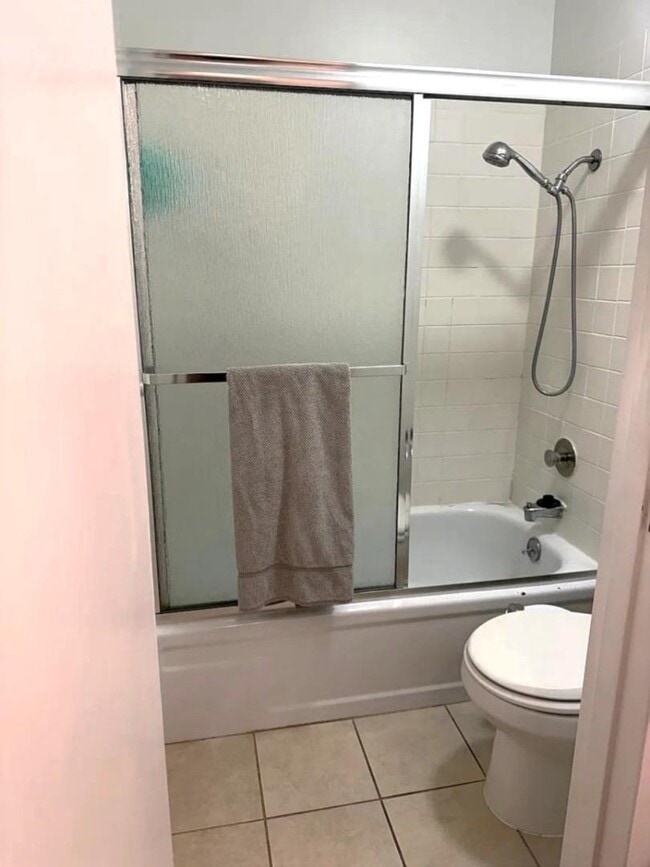 Building Photo - 288 Whitmore St