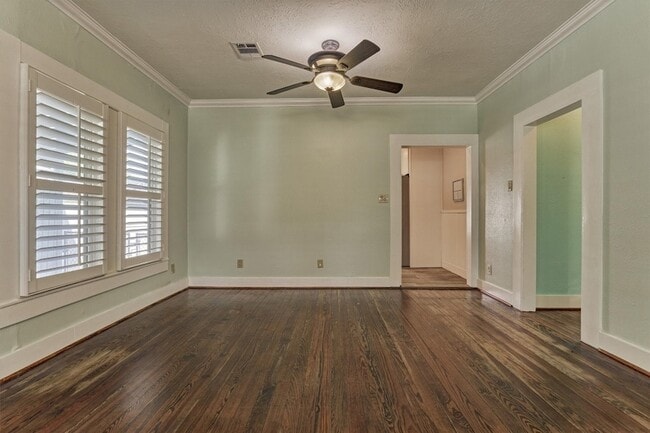 Building Photo - 711 Granberry St