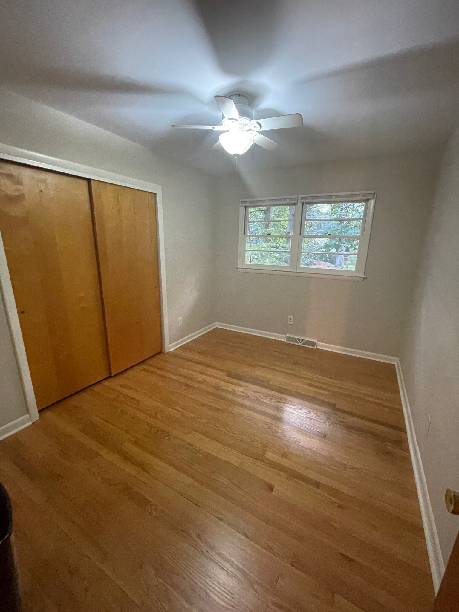 Bedroom 3 - 2112 Kilburn Rd