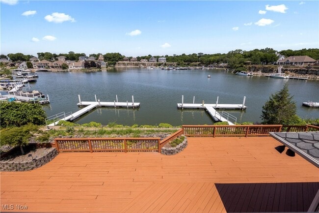 Building Photo - 4591 S Memorial Shoreway Dr