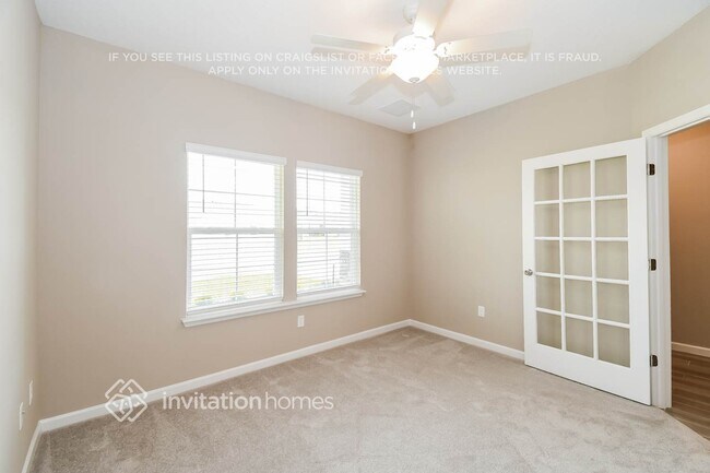 Building Photo - 6268 Starlight Dr